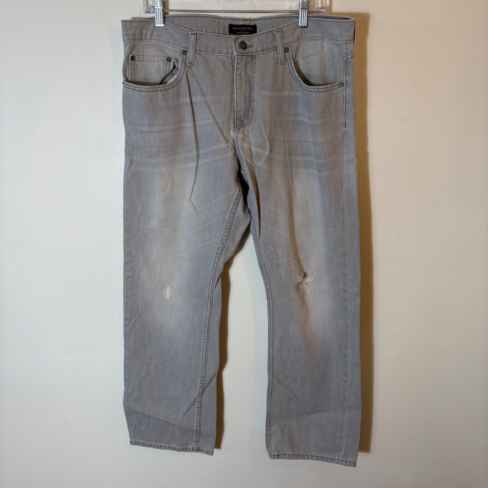 Banana Republic Vintage Straight‎ Gray Distressed Denim Jeans Size 35x30